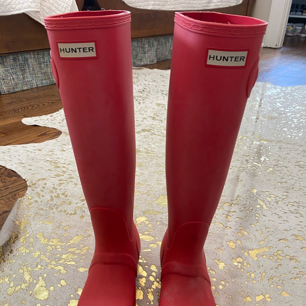 Pink hunter rain boots
